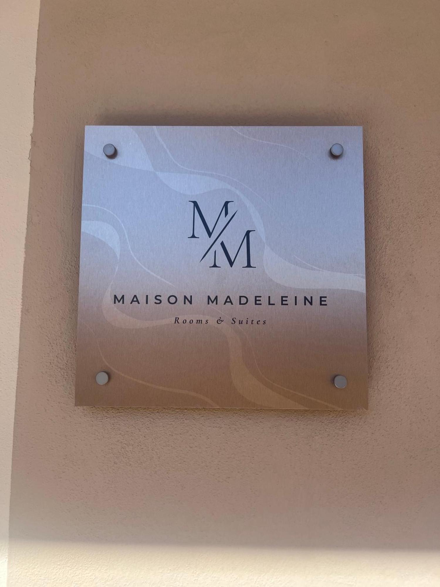 Maison Madeleine ラ・マッダレーナ エクステリア 写真
